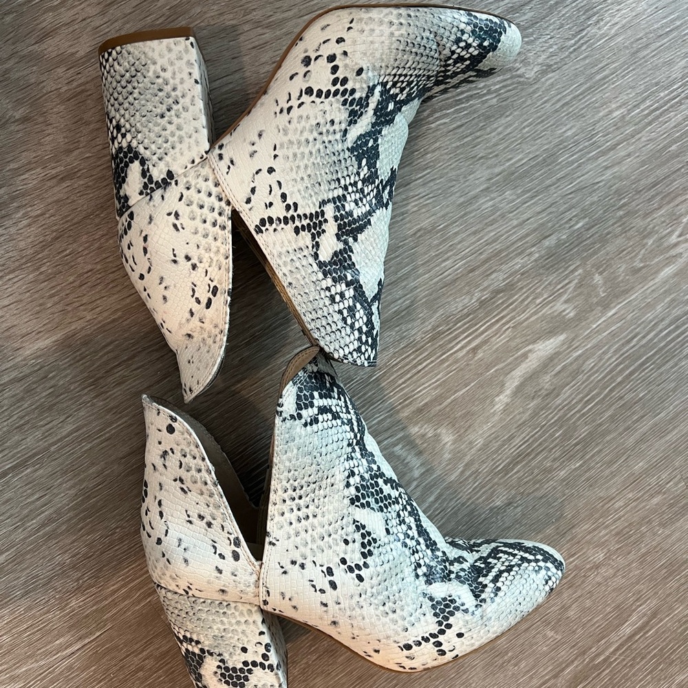 Steve Madden Rookie Snakeskin Booties - Picture 6 of 10